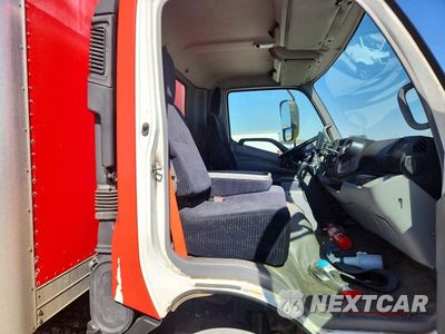 Zdjęcie 11 z 13 samochodu: 2018 HINO 195 BOX TRUCK VIN:JHHSDM2H0JK006164 - miniatura