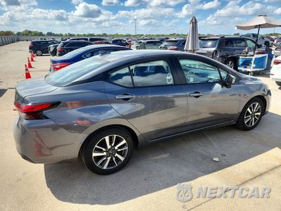 Trzecie zdjęcie samochodu z tyłu: 2025 NISSAN VERSA SV VIN:3N1CN8EV0SL859616 - miniatura