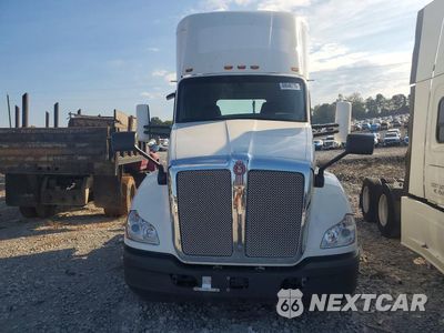 Piąte zdjęcie samochodu w środku: 2019 KENWORTH T680 SEMI TRUCK VIN:1XKYA48XXKJ297076 - miniatura