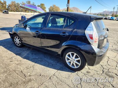 Drugie zdjęcie samochodu z przodu: 2012 TOYOTA PRIUS C THREE VIN:JTDKDTB30C1005932 - miniatura
