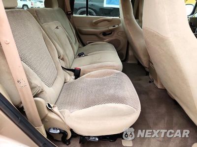 Zdjęcie 11 z 13 samochodu: 2001 FORD EXPEDITION XLT VIN:1FMRU15W41LB55547 - miniatura