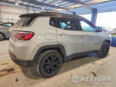 Trzecie zdjęcie samochodu z tyłu: 2025 JEEP COMPASS LIMITED VIN:3C4NJDCNXST511447 - miniatura