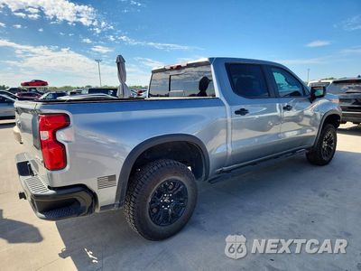 Trzecie zdjęcie samochodu z tyłu: 2023 CHEVROLET SILVERADO K1500 ZR2 VIN:3GCUDHELXPG305356 - miniatura