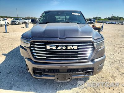 Piąte zdjęcie samochodu w środku: 2026 RAM 1500 LARAMIE VIN:1C6RREJP7TN165886 - miniatura