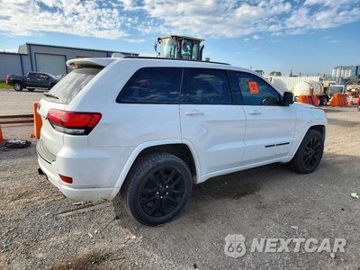 Trzecie zdjęcie samochodu z tyłu: 2017 JEEP GRAND CHEROKEE LAREDO VIN:1C4RJFAG7HC704404 - miniatura