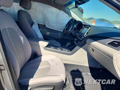 Zdjęcie 7 z 12 samochodu: 2019 HYUNDAI SONATA SEL VIN:5NPE34AF6KH767039 - miniatura