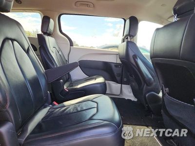 Zdjęcie 11 z 14 samochodu: 2017 CHRYSLER PACIFICA TOURING L VIN:2C4RC1BG0HR527231 - miniatura