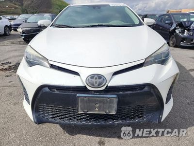 Piąte zdjęcie samochodu w środku: 2018 TOYOTA COROLLA SE VIN:5YFBURHE1JP816479 - miniatura
