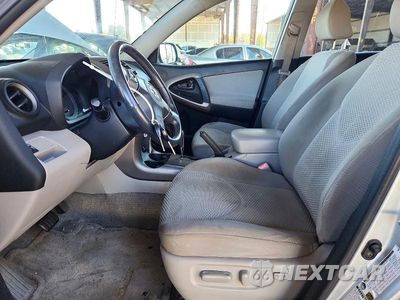 Zdjęcie 7 z 12 samochodu: 2007 TOYOTA RAV4 LIMITED VIN:JTMBK31V276022698 - miniatura