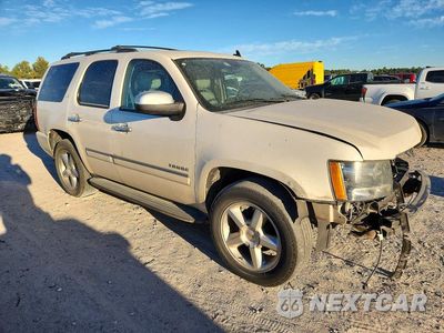 Czwarte zdjęcie samochodu z boku: 2012 CHEVROLET TAHOE C1500 LTZ VIN:1GNSCCE09CR164199 - miniatura