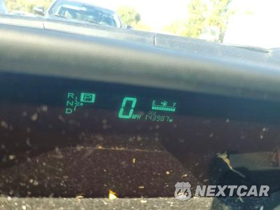 Zdjęcie 9 z 12 samochodu: 2008 TOYOTA PRIUS TOURING VIN:JTDKB20U587759103 - miniatura
