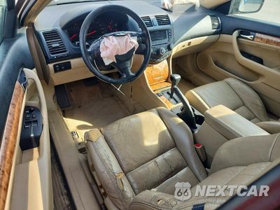 Zdjęcie 8 z 12 samochodu: 2004 HONDA ACCORD EX VIN:1HGCM826X4A007931 - miniatura