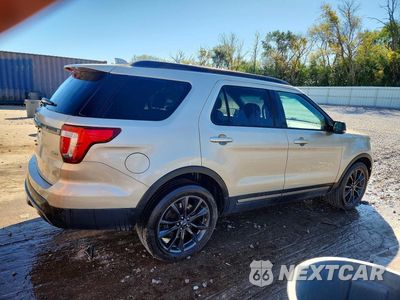 Trzecie zdjęcie samochodu z tyłu: 2017 FORD EXPLORER XLT VIN:1FM5K8D88HGA99535 - miniatura
