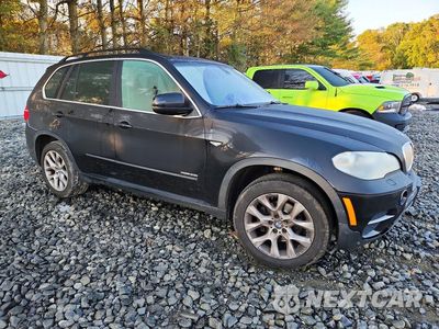 Czwarte zdjęcie samochodu z boku: 2013 BMW X5 XDRIVE35I VIN:5UXZV4C52D0E14766 - miniatura