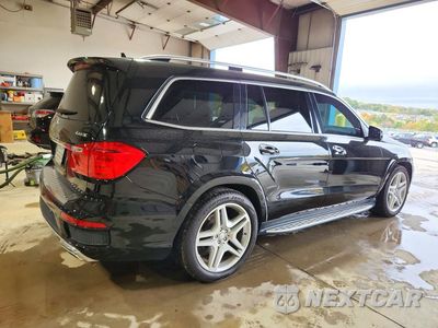 Trzecie zdjęcie samochodu z tyłu: 2014 MERCEDES-BENZ GL 550 4MATIC VIN:4JGDF7DE9EA302270 - miniatura