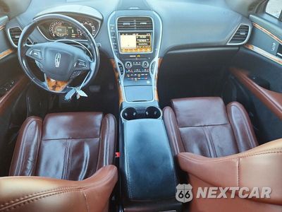 Zdjęcie 8 z 13 samochodu: 2017 LINCOLN MKX RESERVE VIN:2LMPJ8LP3HBL37436 - miniatura