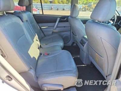 Zdjęcie 11 z 13 samochodu: 2011 TOYOTA HIGHLANDER SE VIN:5TDBK3EH0BS048598 - miniatura