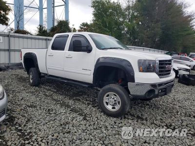 Czwarte zdjęcie samochodu z boku: 2010 GMC SIERRA K2500 SLT VIN:1GT4K1BG9AF153261 - miniatura