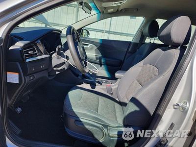 Zdjęcie 7 z 13 samochodu: 2020 KIA NIRO LX VIN:KNDCB3LC0L5369561 - miniatura