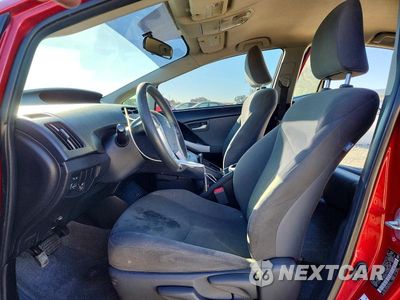Zdjęcie 7 z 13 samochodu: 2013 TOYOTA PRIUS THREE VIN:JTDKN3DU7D5686538 - miniatura