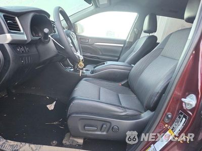 Zdjęcie 7 z 14 samochodu: 2019 TOYOTA HIGHLANDER LE PLUS VIN:5TDBZRFH4KS725651 - miniatura