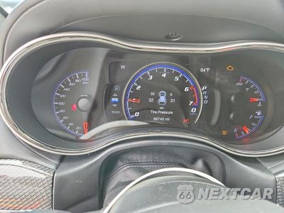 Zdjęcie 9 z 13 samochodu: 2018 JEEP GRAND CHEROKEE TRACKHAWK VIN:1C4RJFN99JC443732 - miniatura