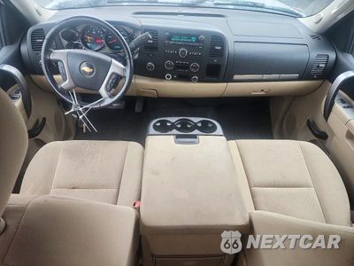 Zdjęcie 8 z 12 samochodu: 2011 CHEVROLET SILVERADO K1500 LT VIN:1GCRKSE34BZ272260 - miniatura