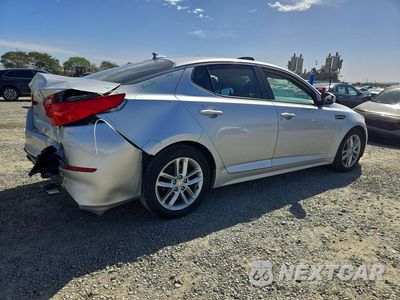 Trzecie zdjęcie samochodu z tyłu: 2014 KIA OPTIMA LX VIN:5XXGM4A77EG281080 - miniatura