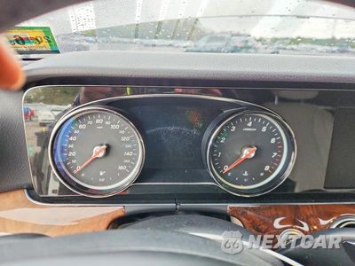 Zdjęcie 9 z 13 samochodu: 2018 MERCEDES-BENZ E 300 VIN:WDDZF4JBXJA388613 - miniatura