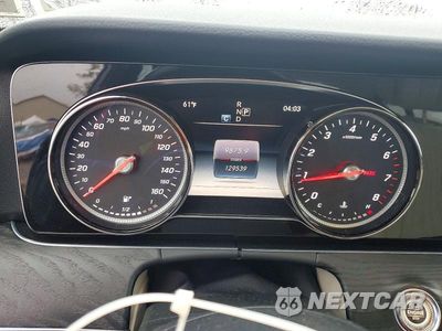 Zdjęcie 9 z 12 samochodu: 2017 MERCEDES-BENZ E 300 4MATIC VIN:WDDZF4KB6HA147060 - miniatura