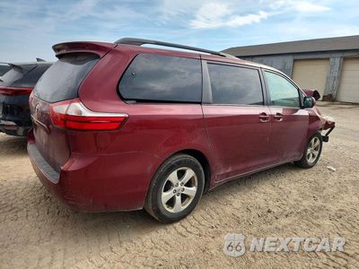 Trzecie zdjęcie samochodu z tyłu: 2015 TOYOTA SIENNA LE VIN:5TDKK3DC6FS565724 - miniatura