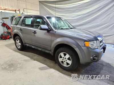 Czwarte zdjęcie samochodu z boku: 2011 FORD ESCAPE XLS VIN:1FMCU9C72BKB94418 - miniatura