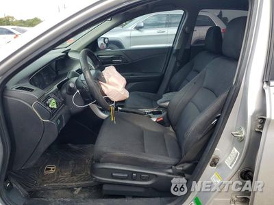 Zdjęcie 7 z 13 samochodu: 2015 HONDA ACCORD SPORT VIN:1HGCR2F5XFA181355 - miniatura