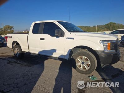 Czwarte zdjęcie samochodu z boku: 2019 FORD F150 SUPER CAB VIN:1FTFX1E50KKD58772 - miniatura