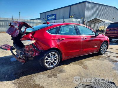 Trzecie zdjęcie samochodu z tyłu: 2019 FORD FUSION SE VIN:3FA6P0LU1KR240834 - miniatura