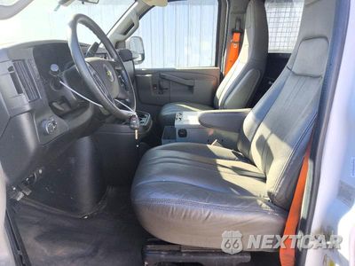 Zdjęcie 7 z 13 samochodu: 2018 CHEVROLET EXPRESS G2500 VIN:1GCWGAFP4J1189375 - miniatura
