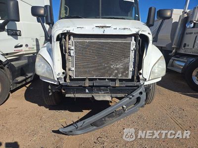 Zdjęcie 13 z 13 samochodu: 2018 FREIGHTLINER CASCADIA 125 VIN:1FUJGLDR8JLJJ7179 - miniatura