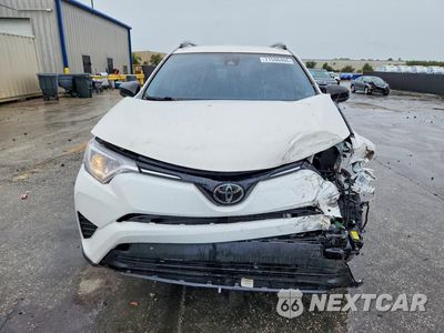 Piąte zdjęcie samochodu w środku: 2018 TOYOTA RAV4 LE VIN:JTMZFREV6JD131166 - miniatura