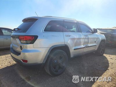Trzecie zdjęcie samochodu z tyłu: 2011 JEEP GRAND CHEROKEE LAREDO VIN:1J4RR4GG0BC676158 - miniatura