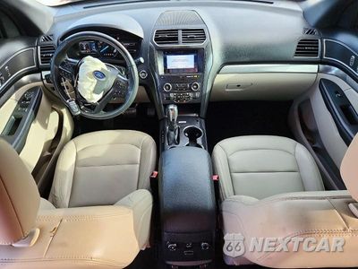 Zdjęcie 8 z 14 samochodu: 2019 FORD EXPLORER XLT VIN:1FM5K7D87KGB34874 - miniatura