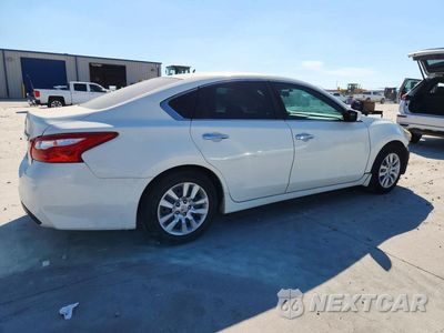 Trzecie zdjęcie samochodu z tyłu: 2016 NISSAN ALTIMA 2.5 S VIN:1N4AL3AP0GN382803 - miniatura
