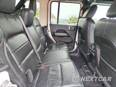 Zdjęcie 10 z 12 samochodu: 2018 JEEP WRANGLER UNLIMITED SAHARA VIN:1C4HJXEG2JW124641 - miniatura