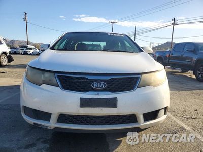 Piąte zdjęcie samochodu w środku: 2012 KIA FORTE EX VIN:KNAFU4A20C5589092 - miniatura