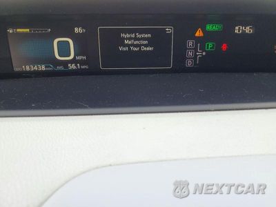 Zdjęcie 9 z 12 samochodu: 2016 TOYOTA PRIUS THREE VIN:JTDKARFU9G3027923 - miniatura