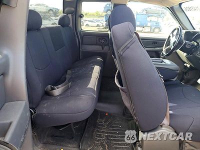 Zdjęcie 10 z 12 samochodu: 2005 GMC NEW SIERRA K1500 VIN:1GTEK19B55E226054 - miniatura