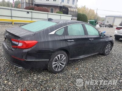 Trzecie zdjęcie samochodu z tyłu: 2018 HONDA ACCORD TOURING HYBRID VIN:1HGCV3F93JA007267 - miniatura