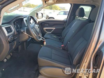 Zdjęcie 7 z 12 samochodu: 2017 NISSAN TITAN S VIN:1N6AA1CJ4HN575337 - miniatura
