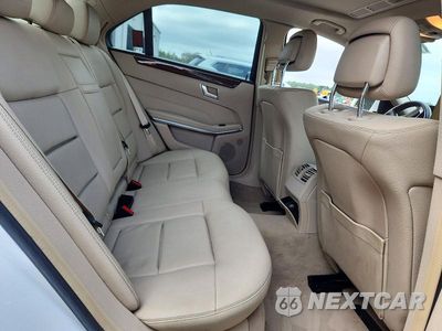 Zdjęcie 10 z 12 samochodu: 2016 MERCEDES-BENZ E 350 VIN:WDDHF5KB1GB168070 - miniatura