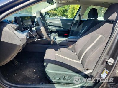 Zdjęcie 7 z 12 samochodu: 2025 HYUNDAI SONATA SEL VIN:KMHL64JA9SA439832 - miniatura