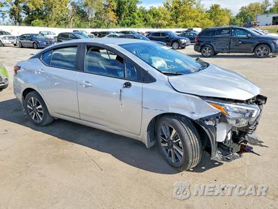 Czwarte zdjęcie samochodu z boku: 2025 NISSAN VERSA SV VIN:3N1CN8EV6SL894659 - miniatura